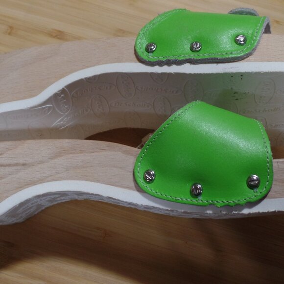 Dr. Scholl’s Original Exercise sandal with wooden sole. hot lime NEW! Size 7 - Picture 5 of 6